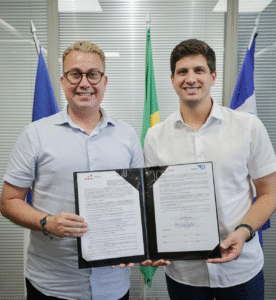 Recife e Angelim firmam acordo de cooperação técnica através da Emprel
