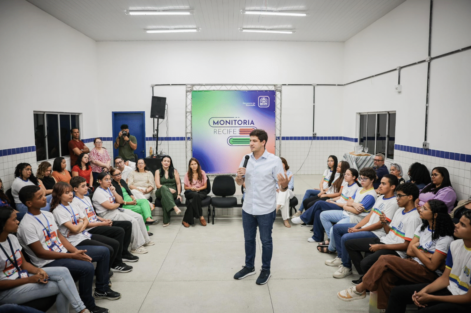 Escolas da Rede Municipal do Recife iniciam programa de monitoria para estudantes do 9° ano