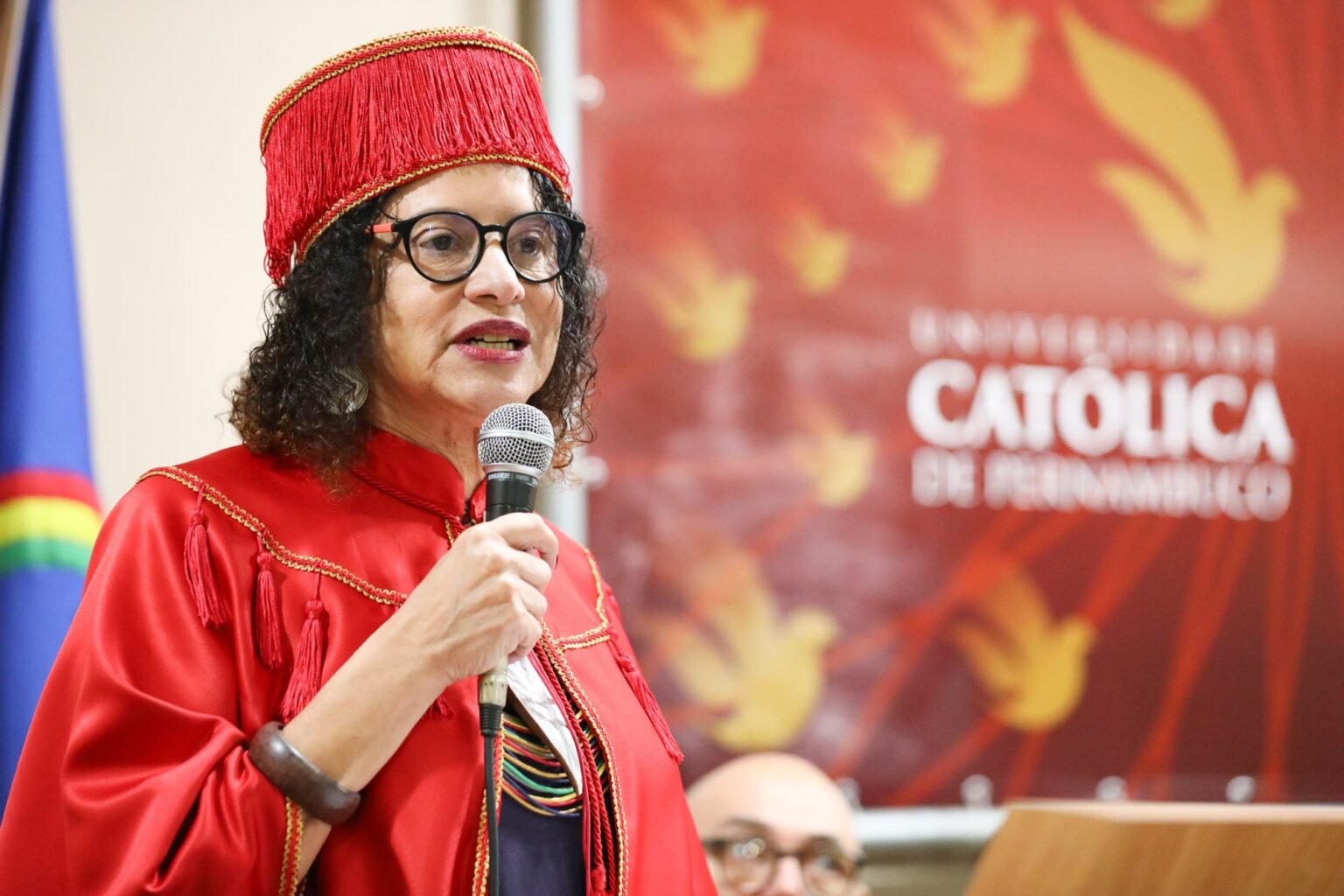 Ministra Luciana Santos recebe título de Doutora Honoris Causa da Unicap