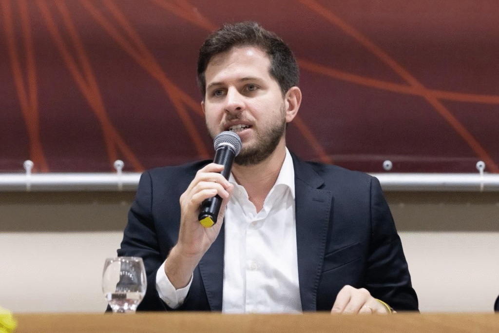 Câmara dos Deputados debate impactos da escala 6×1 no Recife