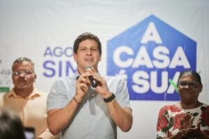 Programa A Casa É Sua chega ao bairro do Barro e beneficia 800 famílias com títulos de propriedade