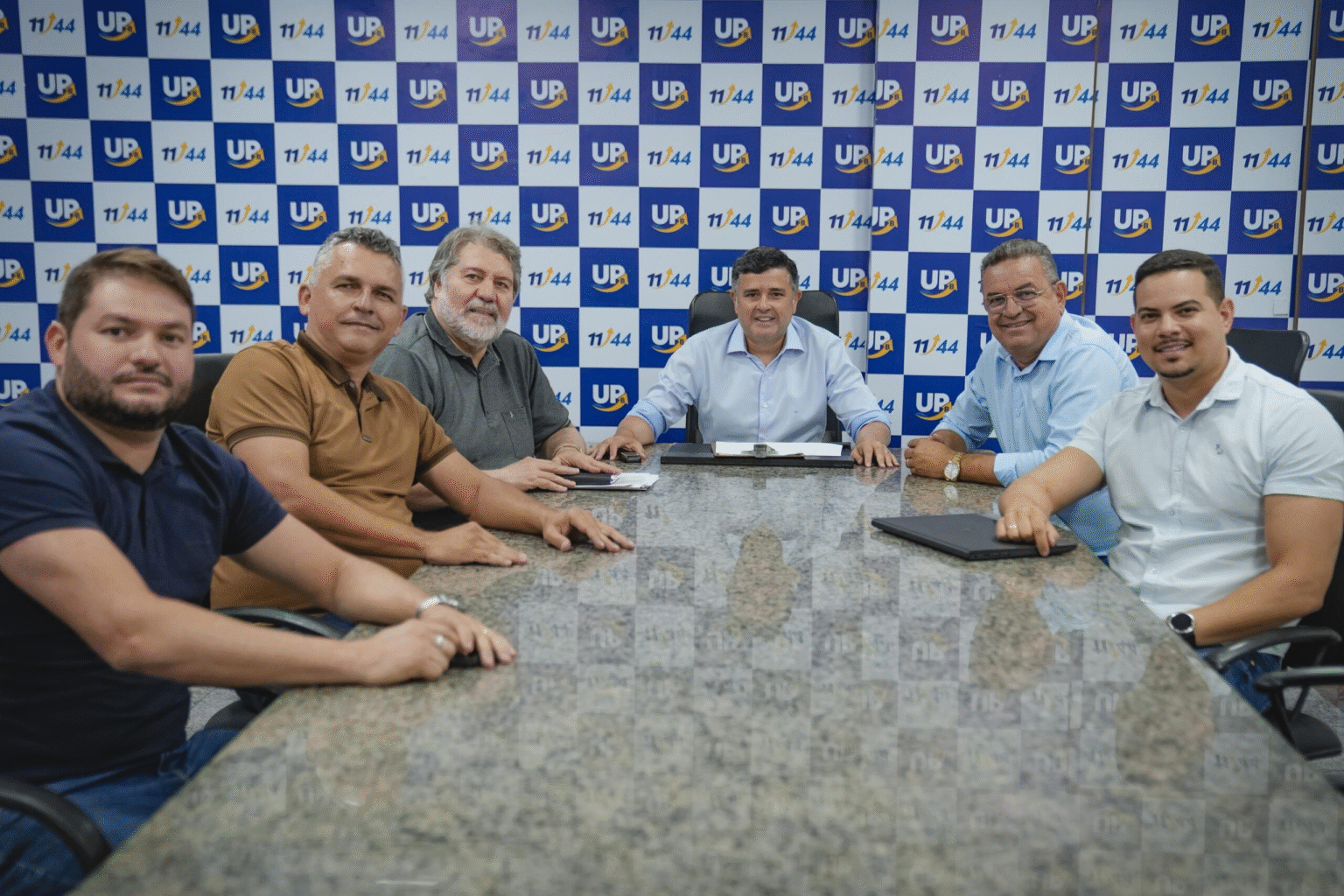Eduardo da Fonte e Renildo Calheiros firmam parceria com prefeito de Parnamirim para viabilizar obra do Canal do Entremontes