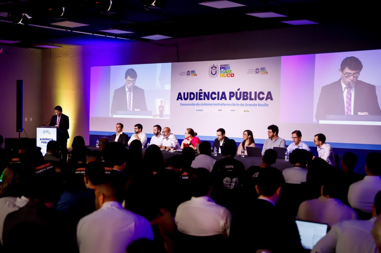 Projeto de concessão do metrô do Grande Recife recebe propostas da sociedade durante audiência pública