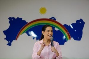 Raquel Lyra cumpre agenda em Petrolina com foco em educação, esporte e saneamento