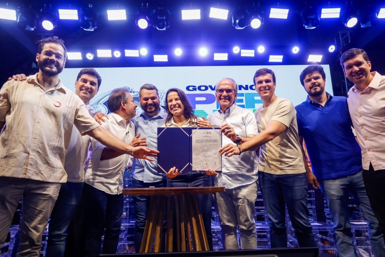 Raquel Lyra entrega novo Centro de Referência da Mulher em Salgueiro e assina convênio para calçar ruas do município