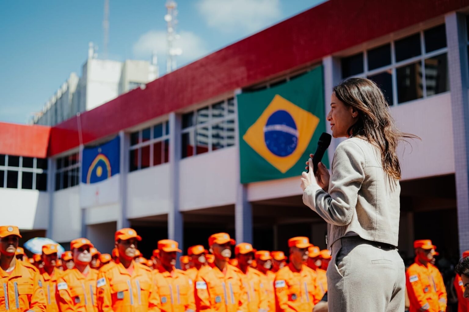 Juntos pela Segurança: Raquel Lyra entrega 320 novos bombeiros militares e reforça a proteção social do Estado