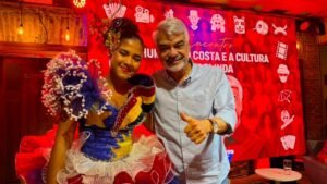 Humberto Costa reúne artistas e agentes culturais em Olinda para debater políticas de fortalecimento do setor