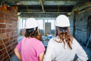 Raquel Lyra faz nova vistoria em obras do Hospital da Restauração