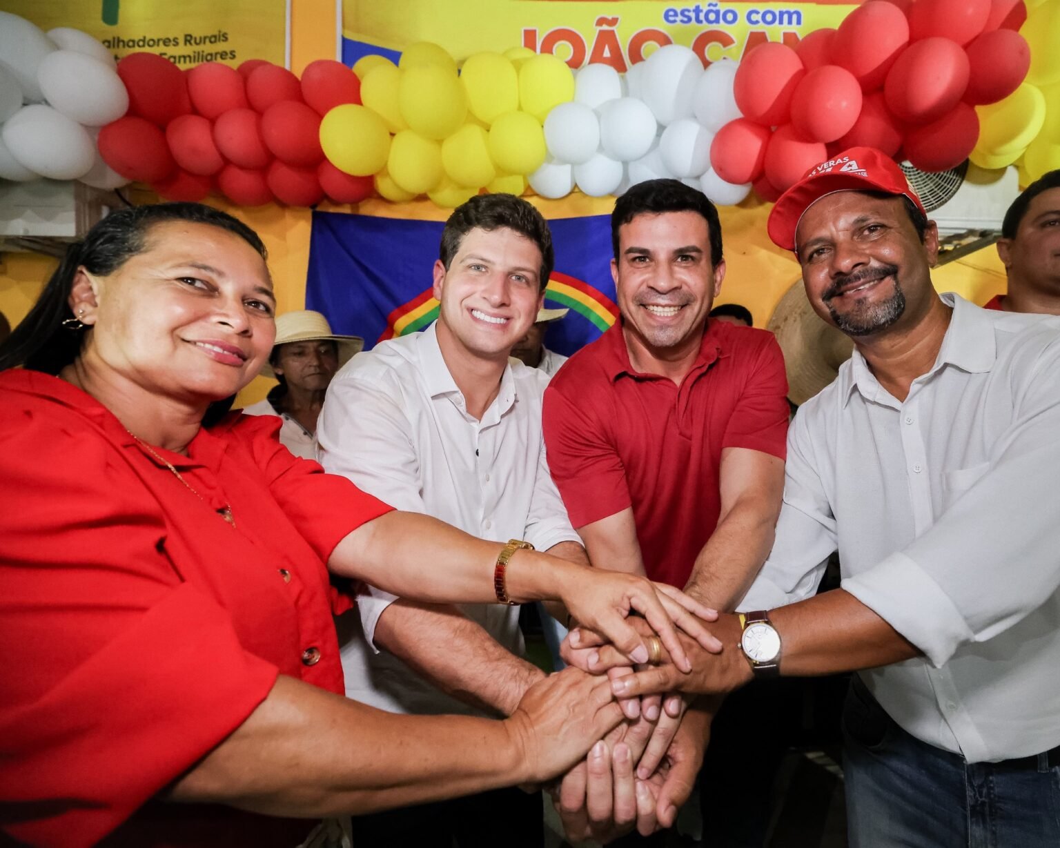 João Campos recebe apoio da Fetaepe