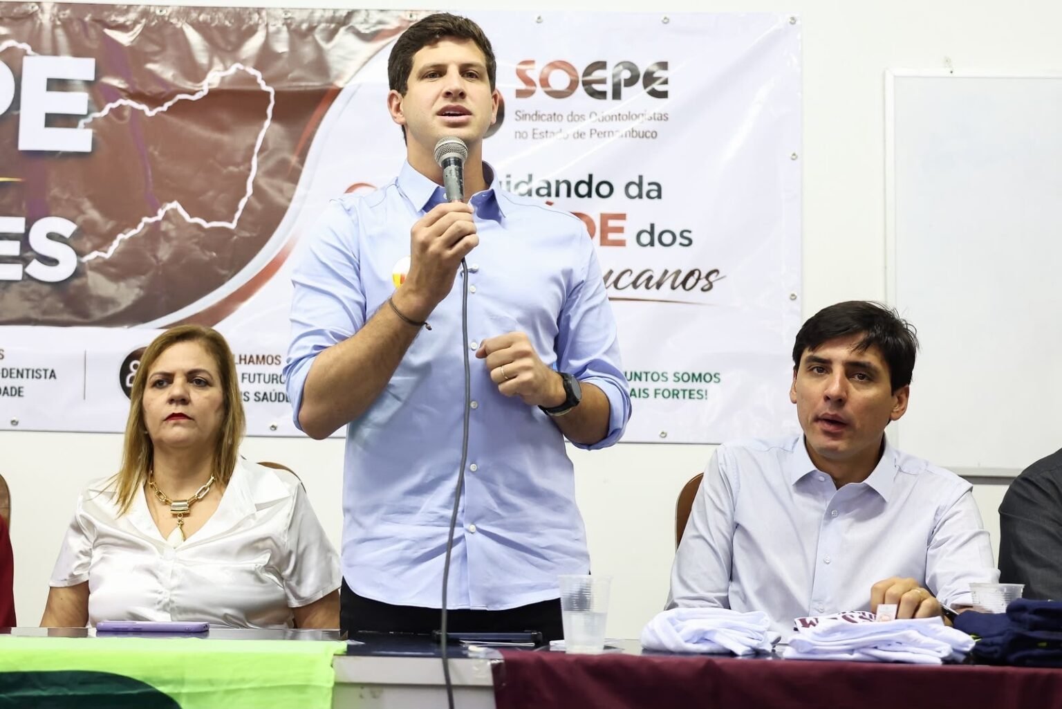João Campos reforça diálogo com odontologistas na construção do plano de governo