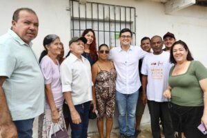 Víctor Marques entrega mais uma contenção de encosta e uma escadaria no Brejo da Guabiraba