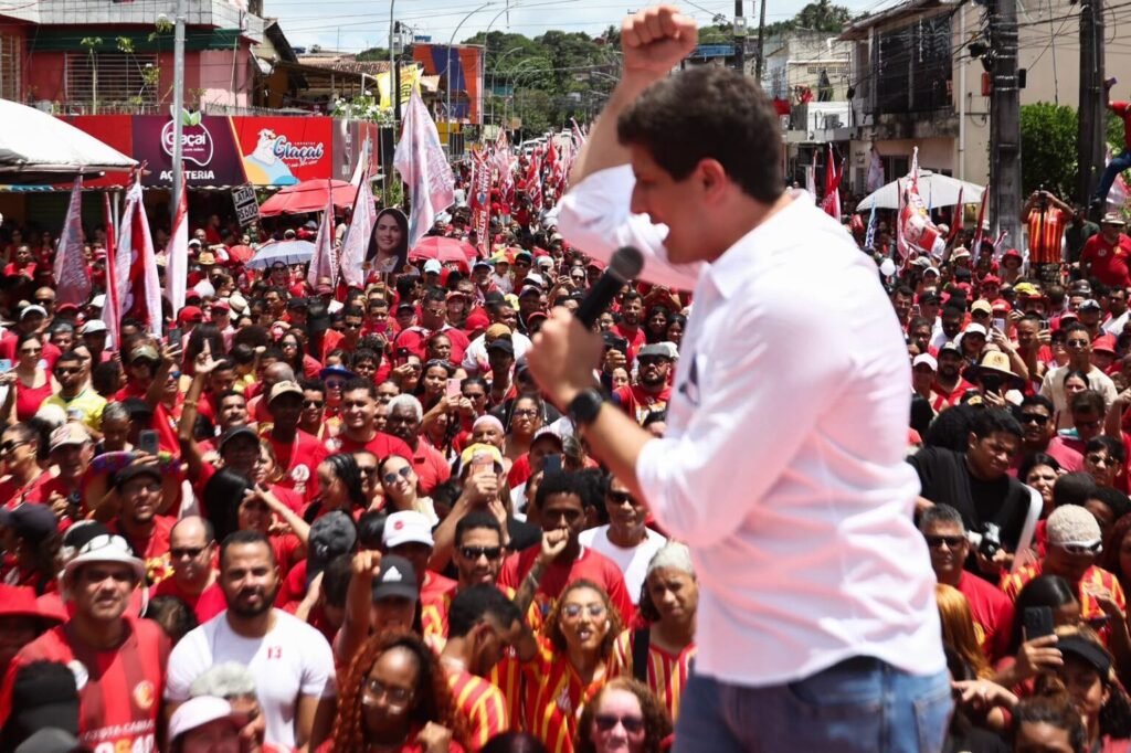 No Cabo, João Campos apresenta plano com 20 mil intervenções de infraestrutura