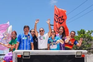 Lupércio promove grande carreata por bairros de Olinda e Paulista